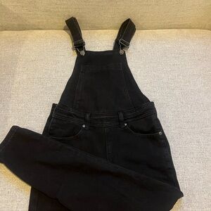 Boohoo women’s overalls black